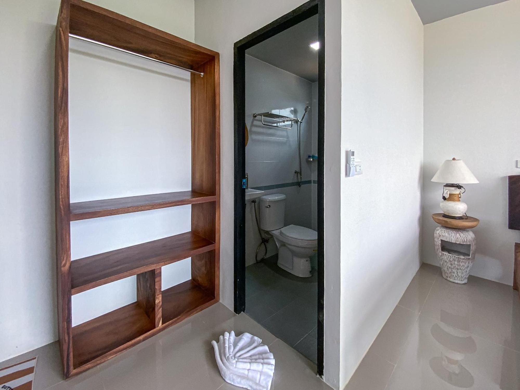 Hotel Samet Nangshe Goodview Takua Thung Esterno foto