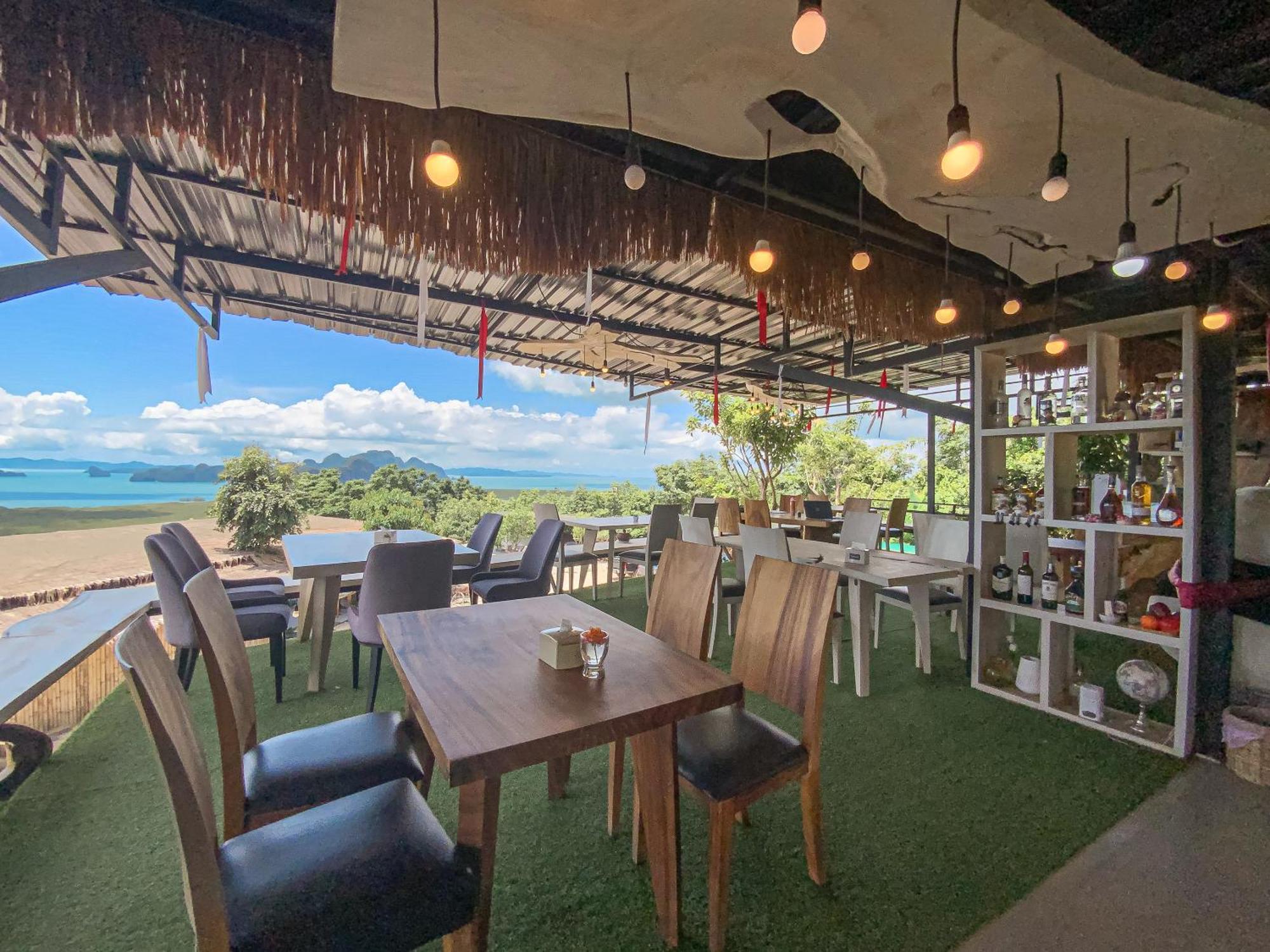 Hotel Samet Nangshe Goodview Takua Thung Esterno foto
